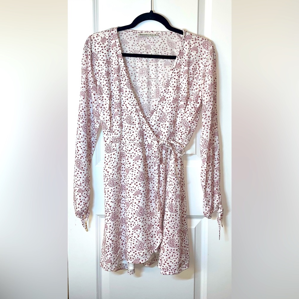 Women’s wrap around dress